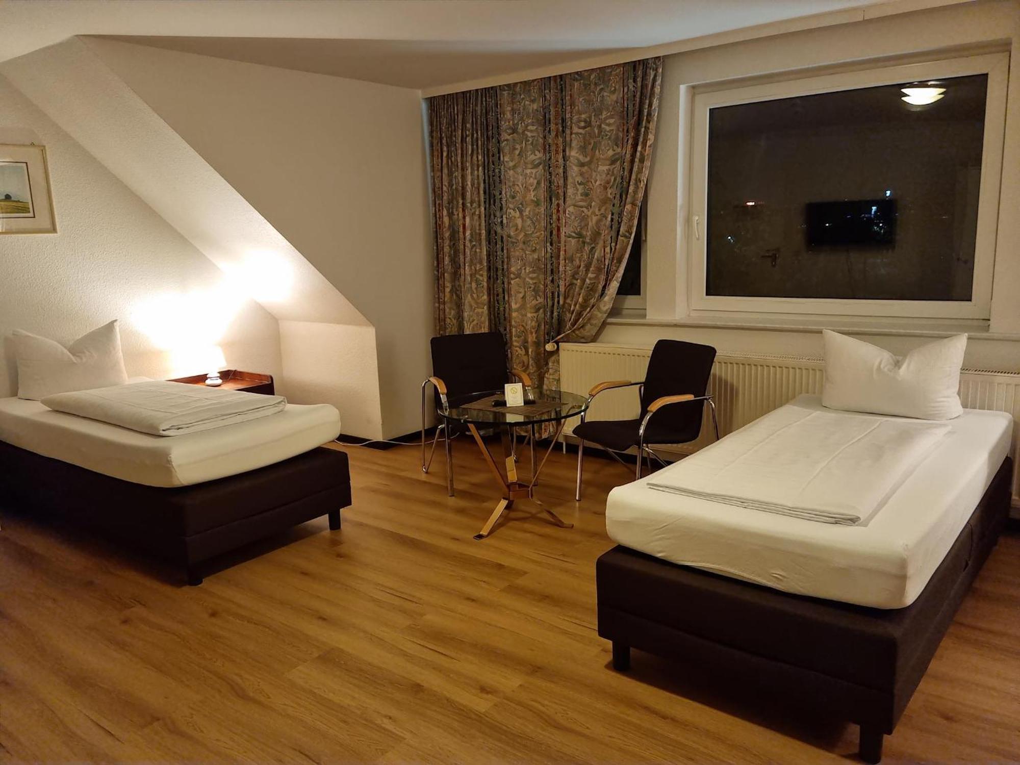 Erbenholz Hotel لاتزن المظهر الخارجي الصورة